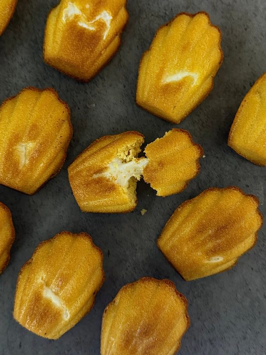 Mochi Madeleines (6 pieces in a box)