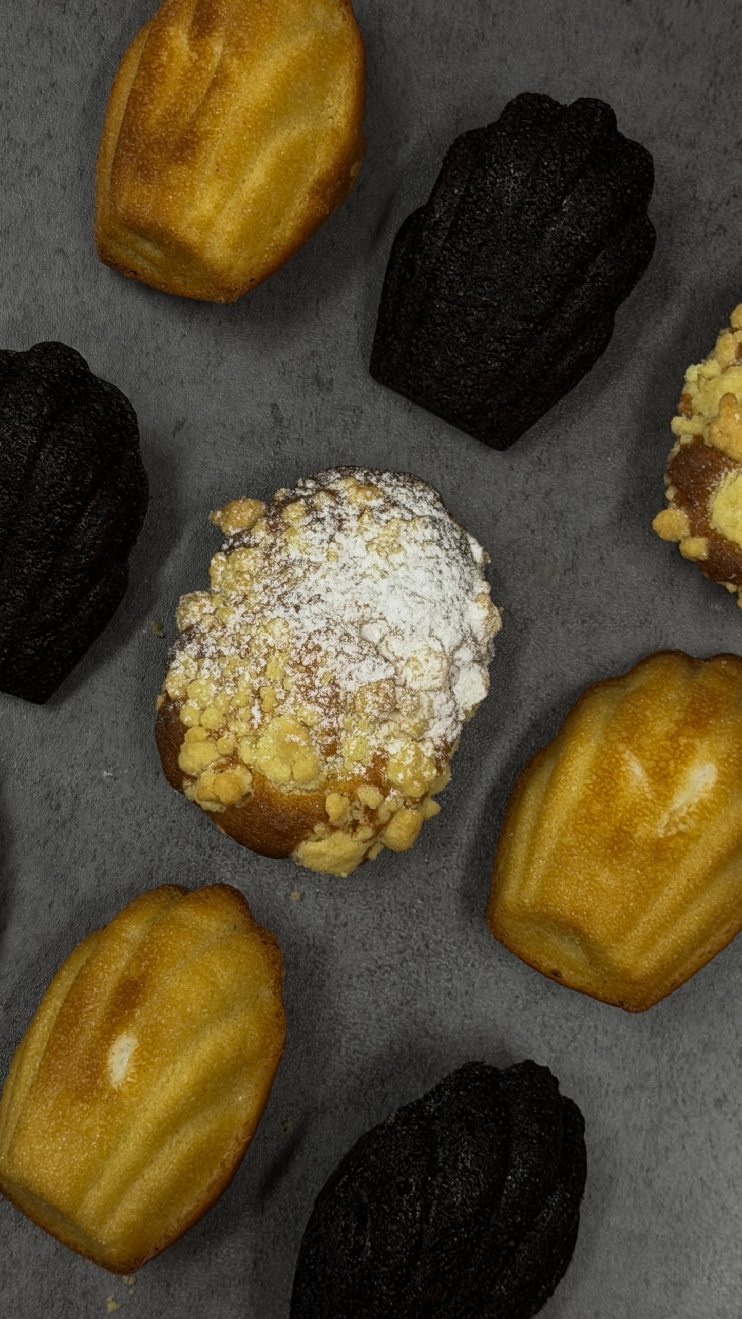 Mixed Madeleine (6 pieces in a box)