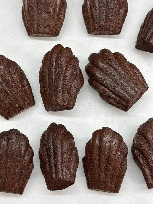 Chocolate Madeleines (20 pieces in a box)